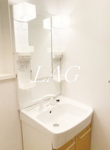 洗面設備　洗面台です。