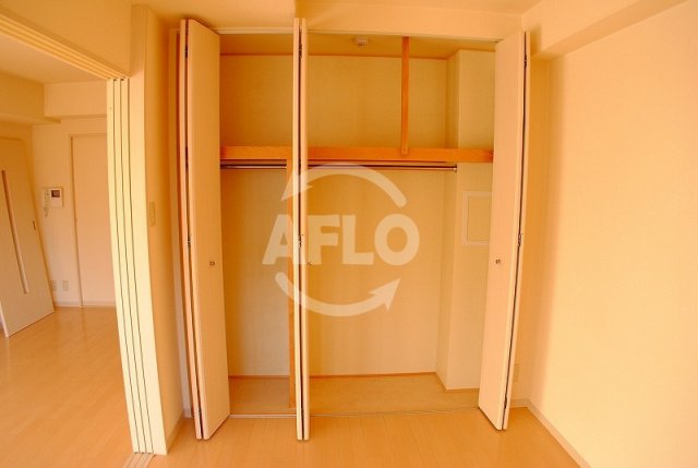 収納　アルデールヒル内久宝寺　クローゼット