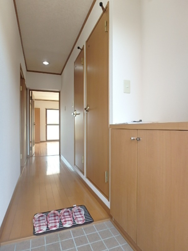 玄関　図面と現状に相違がある場合には現状を優先