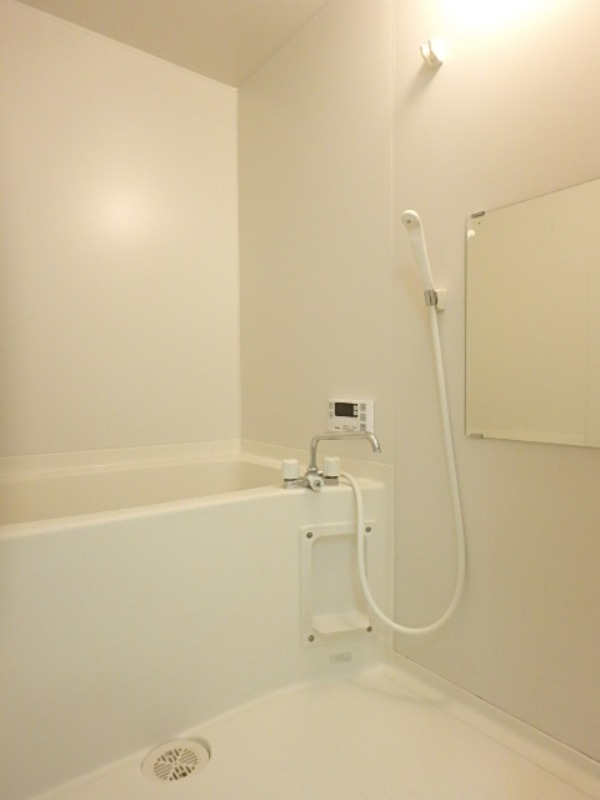 バス・シャワールーム　図面と現状に相違がある場合には現状を優先