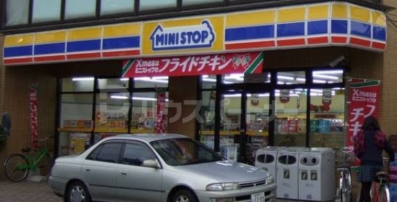 コンビニ　ミニストップ稲毛3丁目店（コンビニ）まで210m