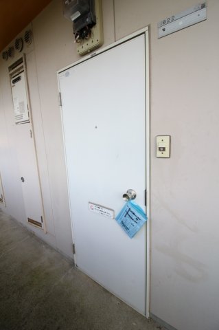 玄関　収納もある玄関です