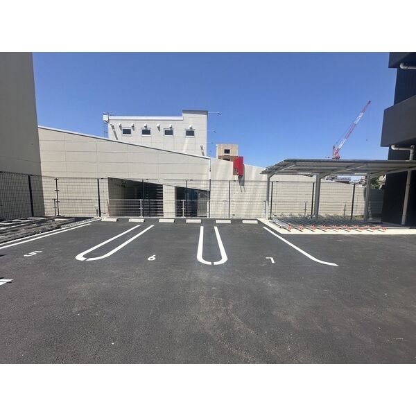 駐車場　★見学予約受付中★