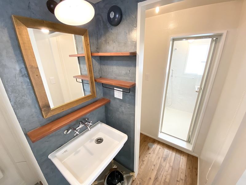 洗面設備　玄関収納もたっぷり！