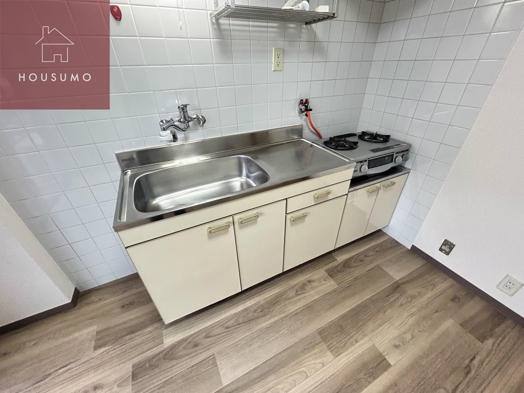 キッチン　コンパクトなキッチンで掃除もラクラク