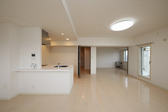 居室・リビング　他号室のお写真です。参考にご覧ください。