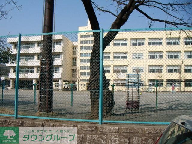 小学校　横浜市立駒林小学校（小学校）まで914m