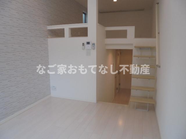 居室・リビング　同タイプ写真