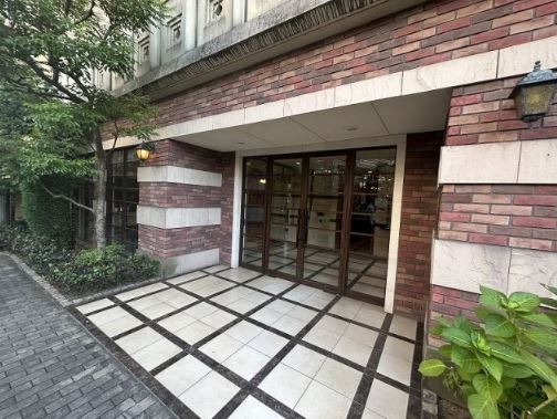 エントランス　★高級感あるエントランス★