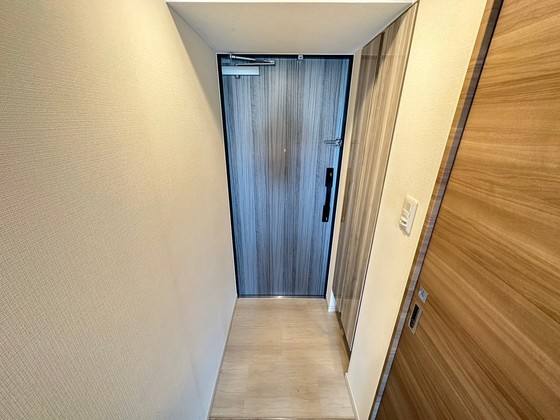 玄関　※別部屋の写真です