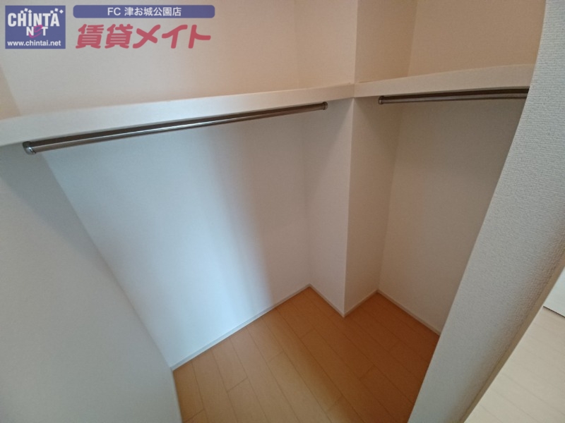 収納　同型タイプ画像