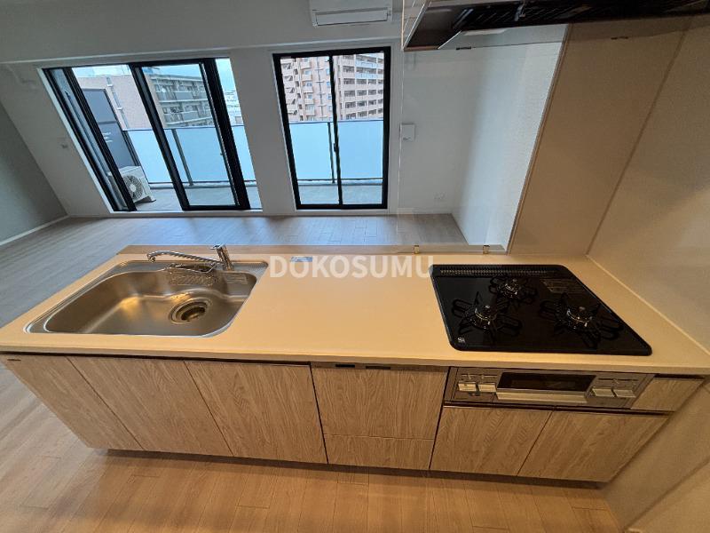 キッチン　毎日の料理が楽しくなる、機能性とデザインを兼ね備えた空間。