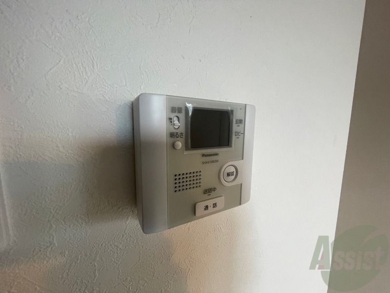 セキュリティ　ＴＶモニター付インターホンです。来客者の顔が見えるので安心！