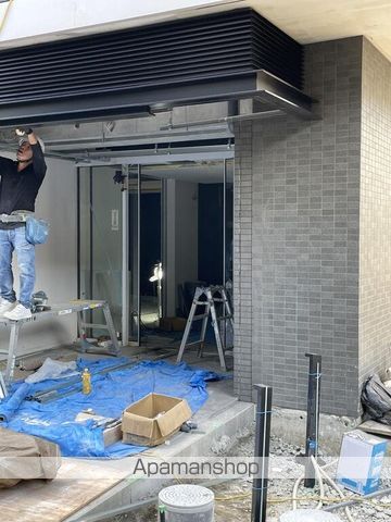 エントランス　エントランス