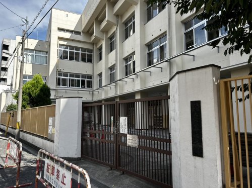 小学校　大淀小学校（小学校）まで605m