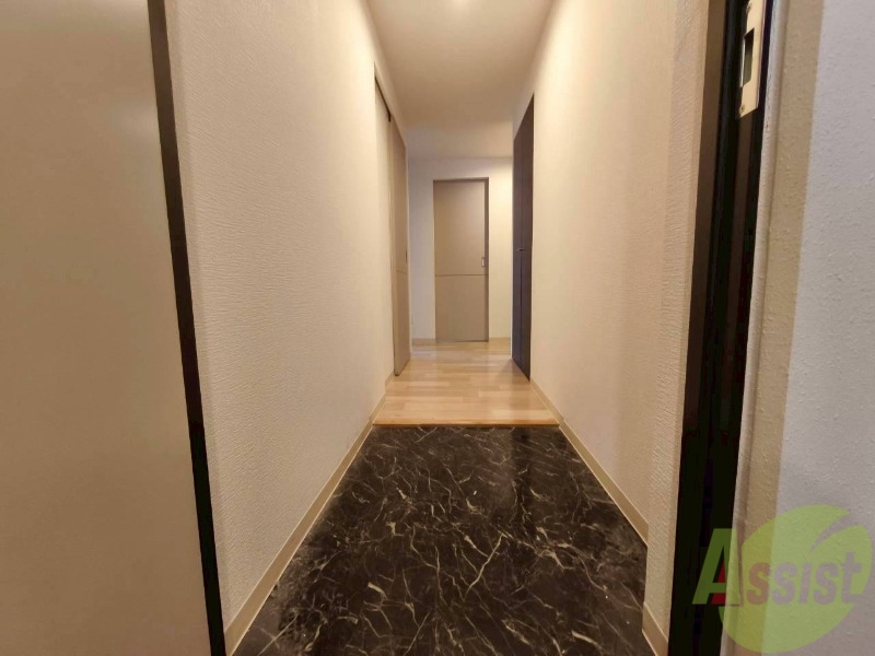 玄関　玄関にはシューズボックスもあって便利そう！