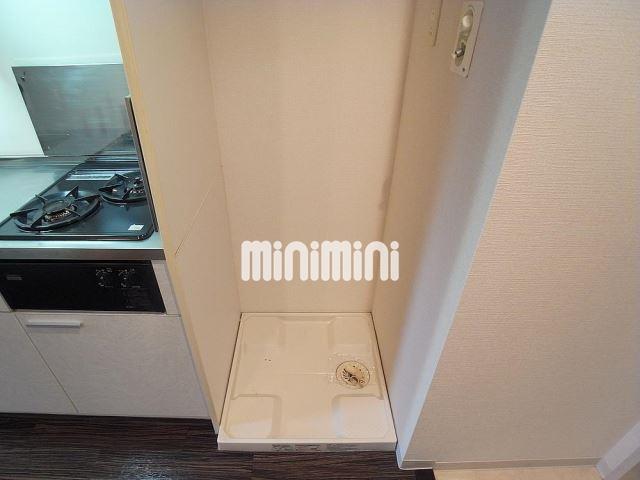 玄関　洗濯機置き場