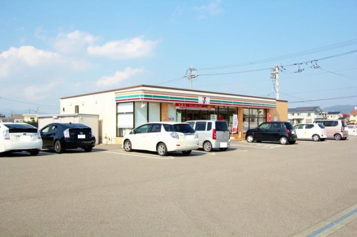 コンビニ　セブン－イレブン北島江尻店（コンビニ）まで450m