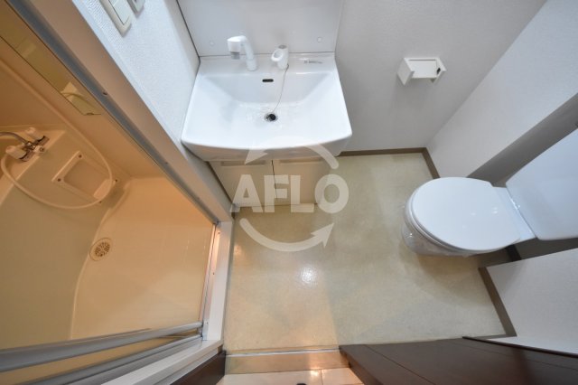 洗面設備　インベスト北梅田　洗面脱衣室