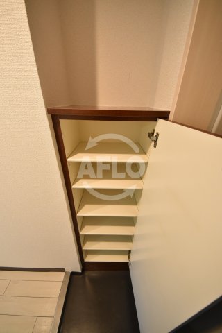 収納　インベスト北梅田　シューズボックス