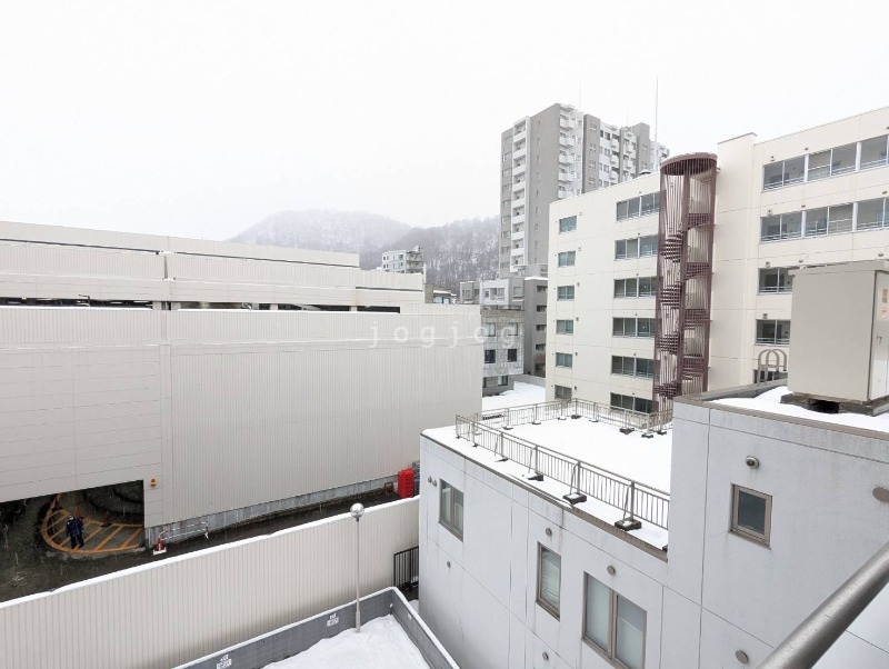 眺望　南西方向、遠くに円山