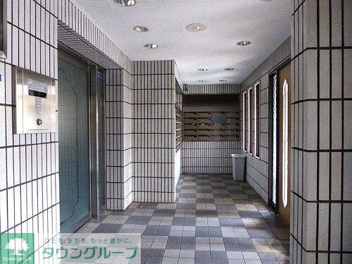 エントランス　エントランス