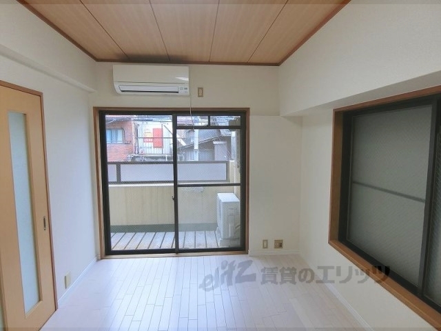 居室・リビング　洋室