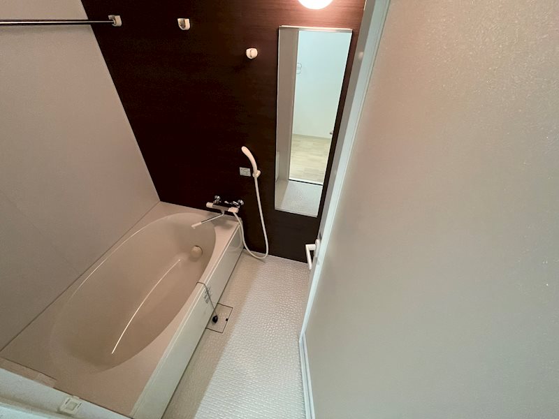 その他部屋・スペース　エアコン１基有り