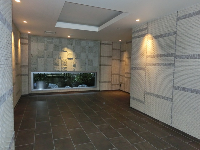 エントランス　建物の内部です