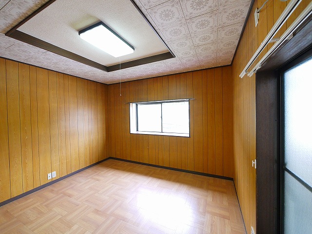 その他部屋・スペース　広々とした洋室です