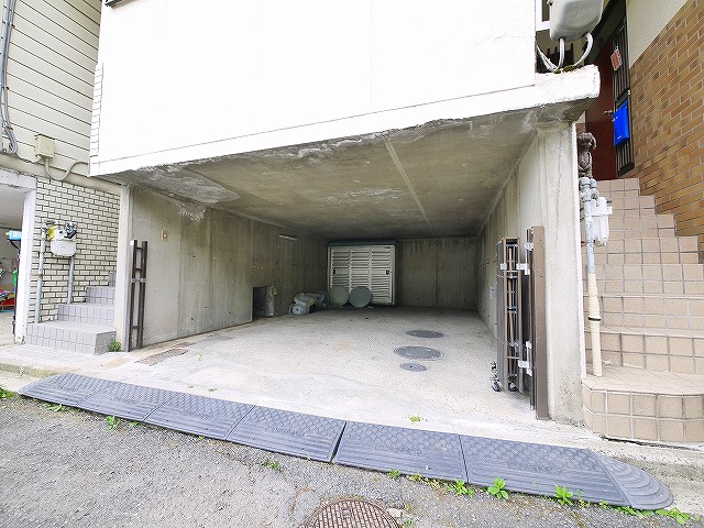 駐車場　カースペースがあります