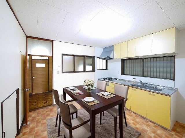 居室・リビング　CGで家具等を配置したもので家具等は含まれません