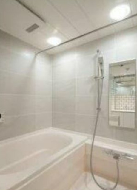 バス・シャワールーム　※別部屋の参考写真です。