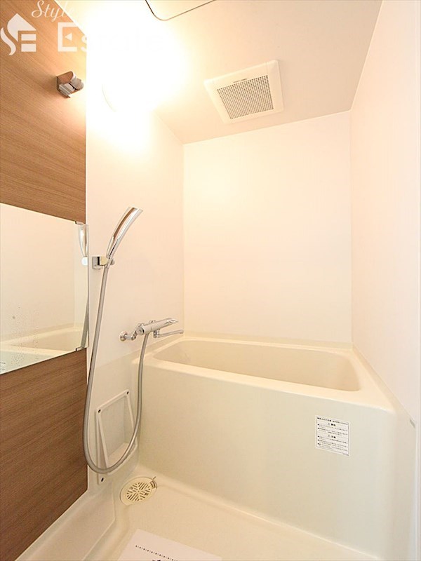 バス・シャワールーム　バスルーム