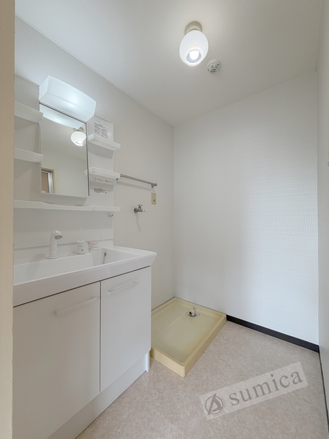 洗面設備　洗面脱衣所付き！独立洗面台が便利です♪♪