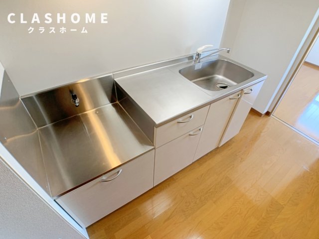 キッチン　同物件の別部屋になります。