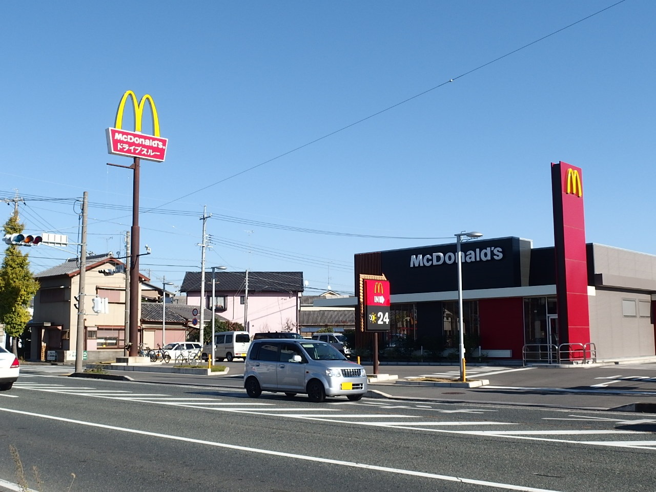 飲食店　マクドナルド　257森田町店（飲食店）まで131m