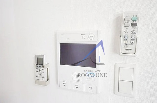 セキュリティ　モニター付きインターホンです。