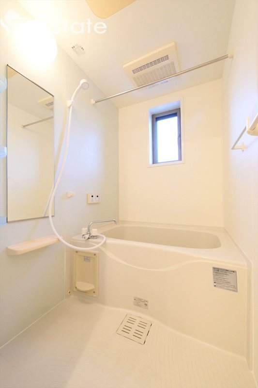 バス・シャワールーム　バスルーム　追い焚き機能付