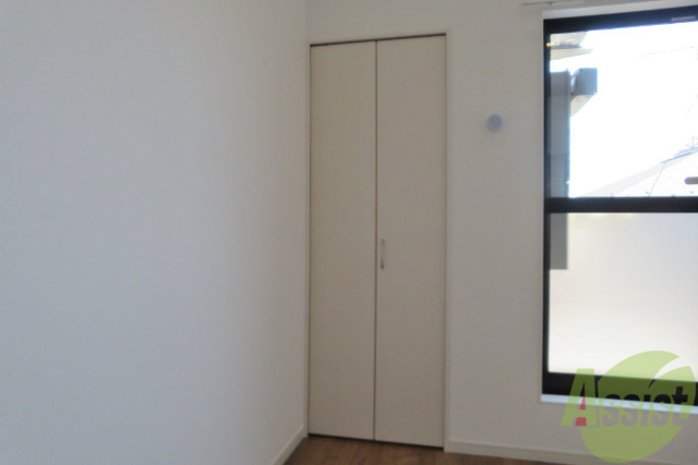 収納　クローゼットがありました。お洋服や荷物はここへ