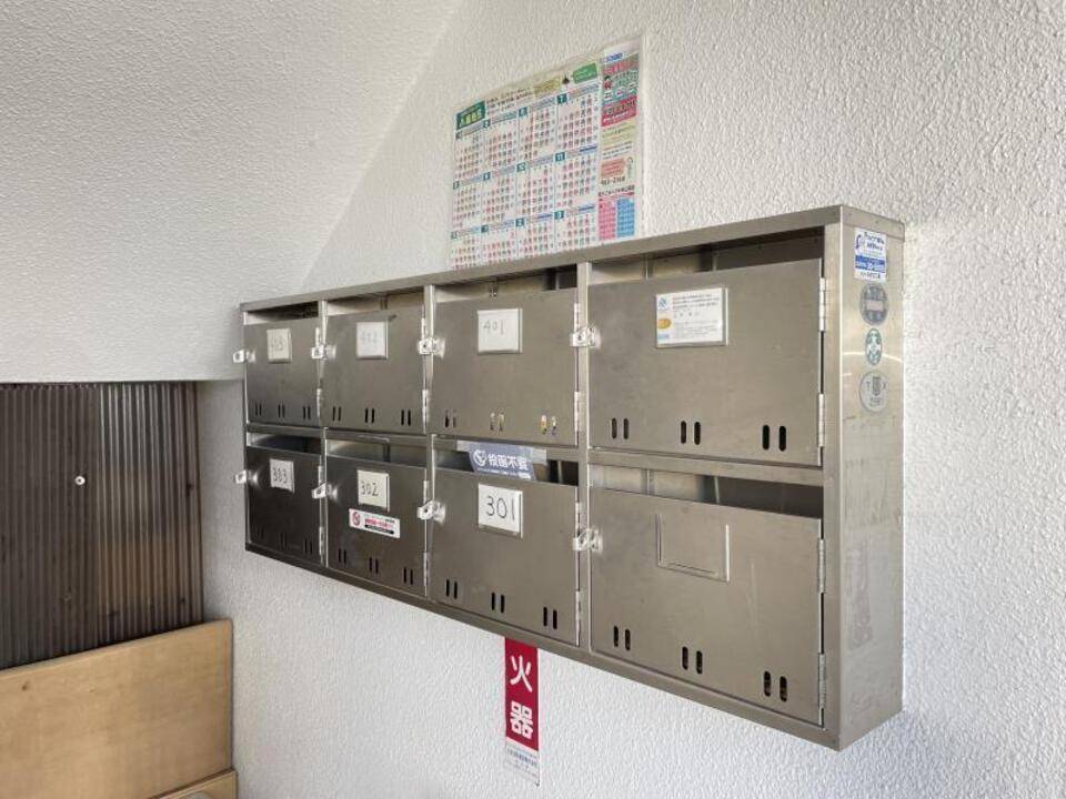 エントランス　メールBOX