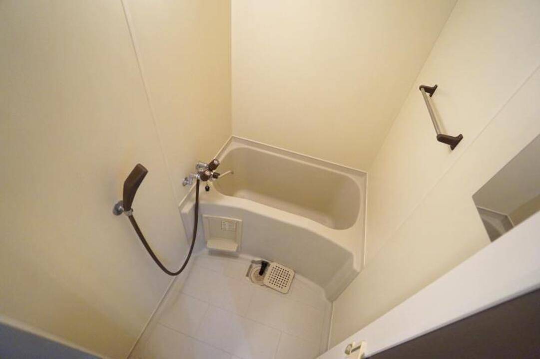 バス・シャワールーム　浴室