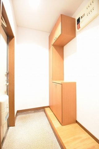 玄関　落ち着いた玄関です