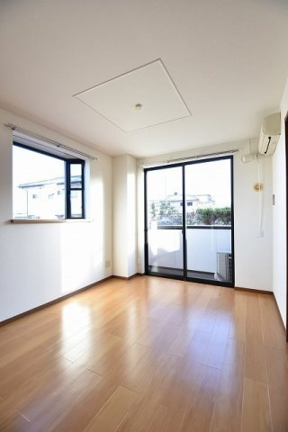 その他部屋・スペース　明るい色調の室内です