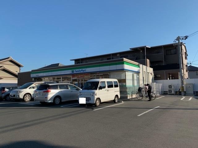 コンビニ　ファミリーマート豊橋弥生町店（コンビニ）まで448m