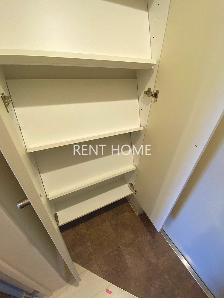 玄関　シューズボックスあります