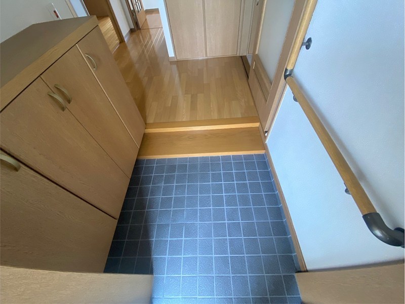 玄関　別部屋参考写真