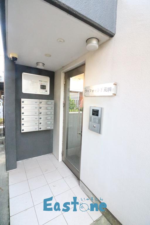 エントランス　オートロック付きで安心