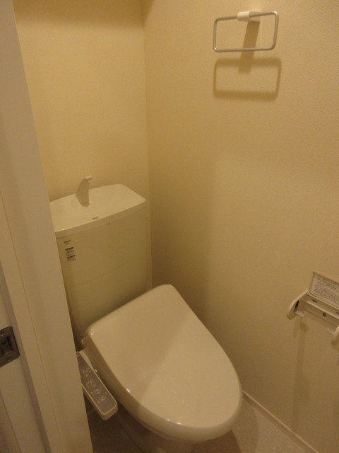 トイレ　★温水洗浄便座★