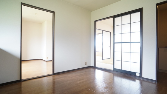 居室・リビング　リビング